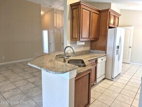 1233 Foxridge Pl in Melbourne, FL - Building Photo - Building Photo