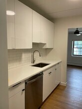 16 Winter St, Unit 47A in Waltham, MA - Building Photo - Building Photo
