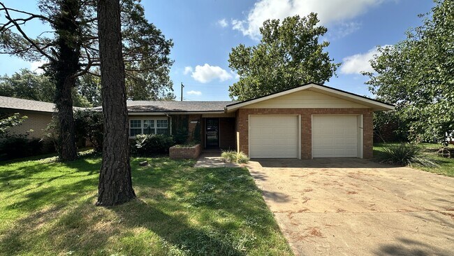 5213 16th St in Lubbock, TX - Building Photo - Building Photo