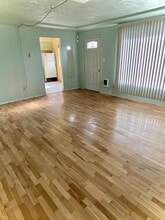 4813 S Pine St in Tacoma, WA - Foto de edificio - Building Photo