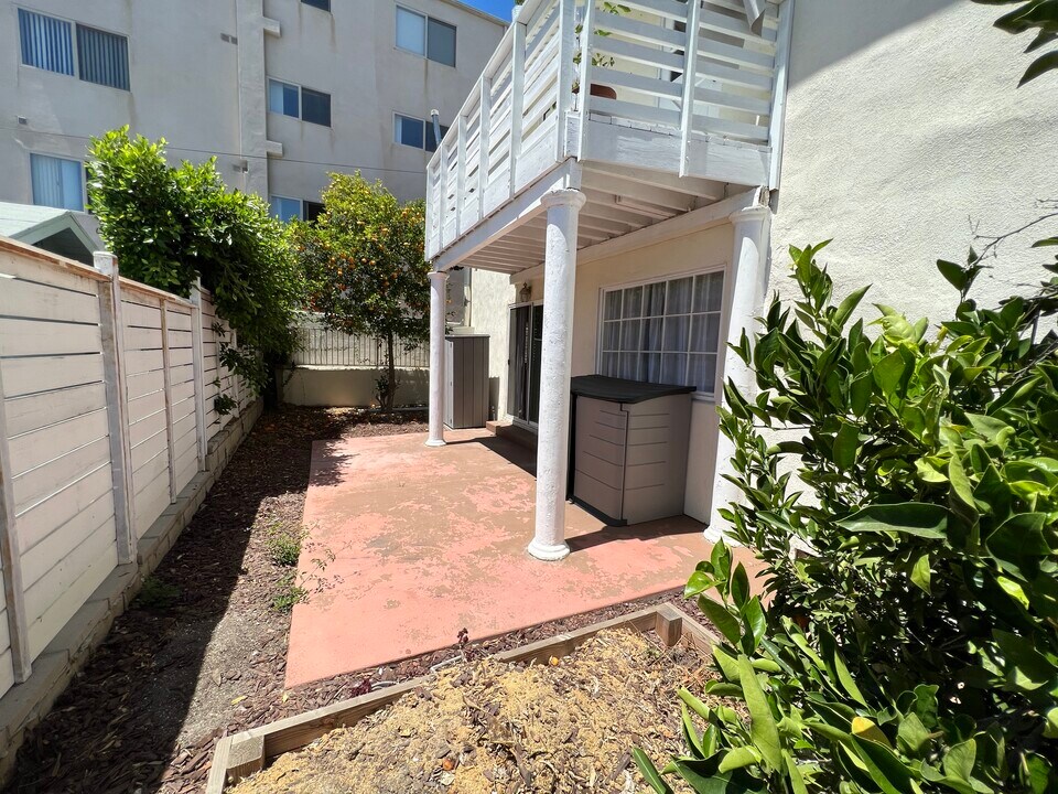 1429 Butler Ave, Unit Lower Unit in Los Angeles, CA - Building Photo