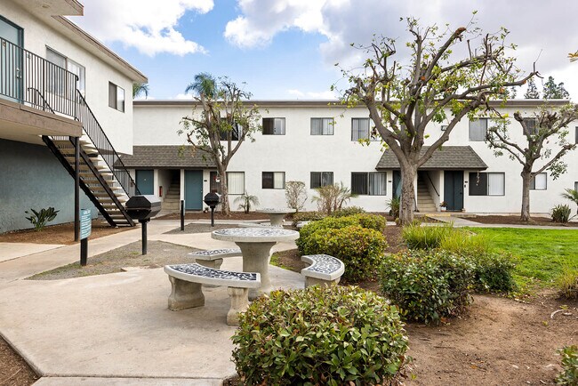 Terre at Copley in El Cajon, CA - Foto de edificio - Building Photo