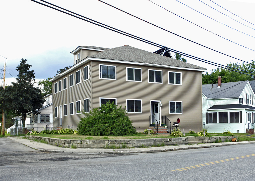 92 High St in Sanford, ME - Building Photo