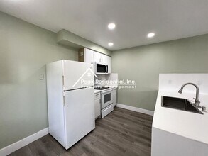 3916 42nd Ave in Sacramento, CA - Building Photo - Building Photo