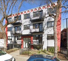 7169 Chabot in Montréal, QC - Building Photo