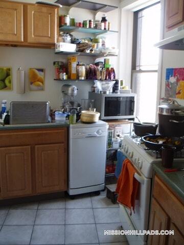 1451 Tremont St in Boston, MA - Building Photo - Building Photo