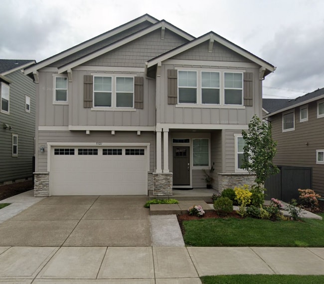 5321 SE 78th Ave in Hillsboro, OR - Foto de edificio - Building Photo