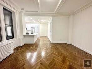 WEST 58 STREET in New York, NY - Building Photo - Building Photo