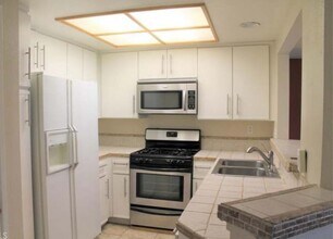 1 Aubrieta in Rancho Santa Margarita, CA - Foto de edificio - Building Photo