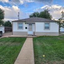 6850 Reno Dr in Arvada, CO - Building Photo