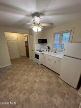 6 Davis Ave in Albany, NY - Building Photo - Building Photo