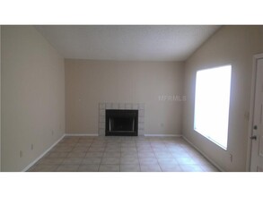 4031 Tumble Wood Trl in Tampa, FL - Building Photo - Building Photo