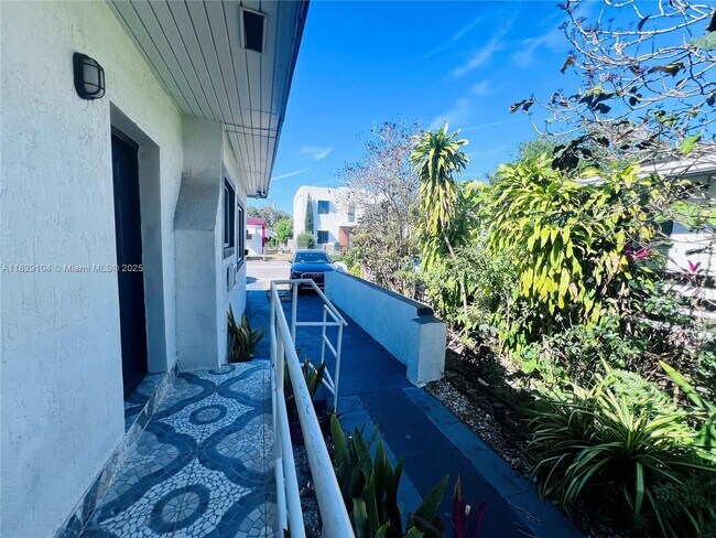 22 NE 51st St in Miami, FL - Building Photo - Building Photo