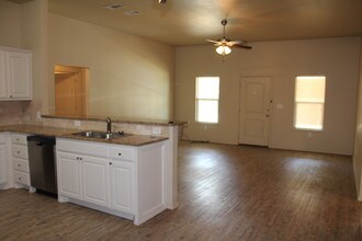 1607 Ave Y in Lubbock, TX - Building Photo - Building Photo