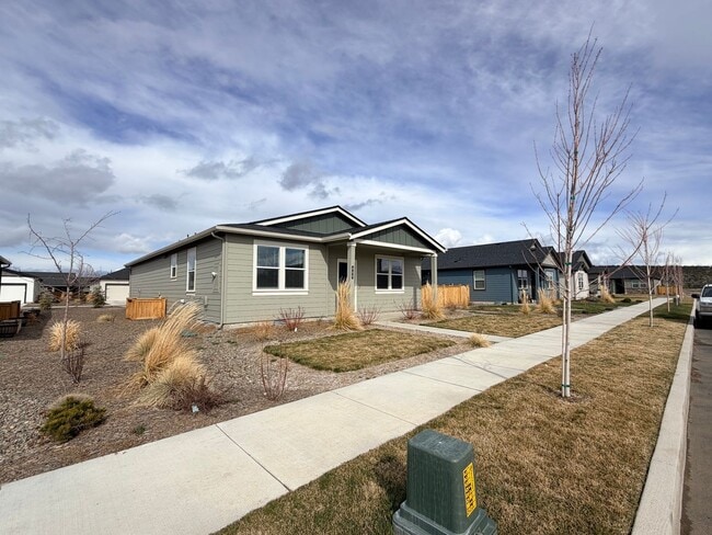 440 NE Union Loop in Prineville, OR - Building Photo - Building Photo