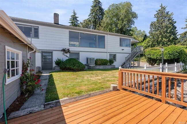 5304 Hyada Blvd NE in Tacoma, WA - Building Photo - Building Photo