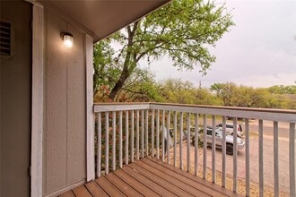 401 Hedgewood Dr in Georgetown, TX - Building Photo - Building Photo