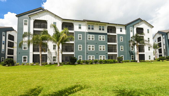 Fountainhead Apartments in Jacksonville, FL - Building Photo - Building Photo