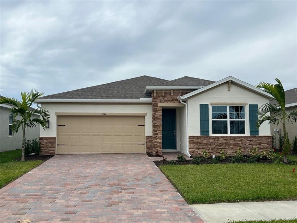1640 Remington Trce Dr in Port Charlotte, FL - Building Photo