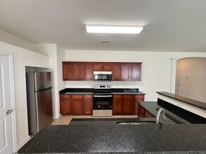 6718 Sequoia Hills Dr in Harrisburg, NC - Building Photo - Building Photo