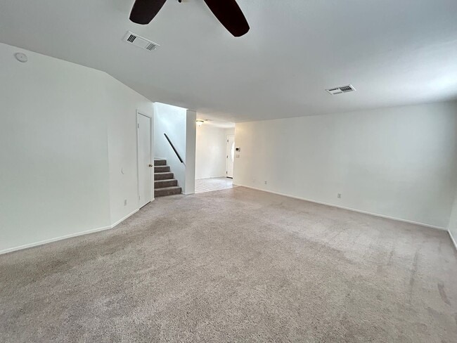 4060 N Elkridge Dr in Las Vegas, NV - Building Photo - Building Photo