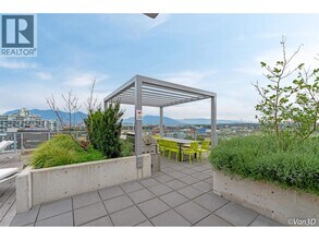 180 E 2nd Ave in Vancouver, BC - Building Photo - Building Photo