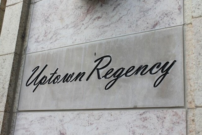 5050 N Sheridan Rd in Chicago, IL - Foto de edificio - Building Photo