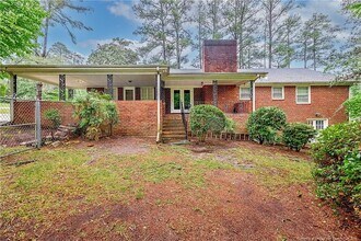 116 S Churchill Dr in Fayetteville, NC - Building Photo - Building Photo