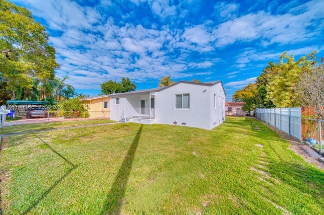 4345 SW 5th Terrace in Coral Gables, FL - Building Photo - Building Photo