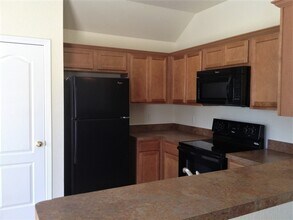231 Chesterfield Cir in Waxahachie, TX - Building Photo - Building Photo