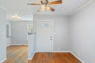 2920 Byington Beaver Ridge Rd in Knoxville, TN - Building Photo - Building Photo