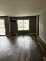 6710 Park Ridge Dr, Unit B in Madison, WI - Building Photo