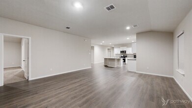 1616 Garysburg Ct in Fort Worth, TX - Foto de edificio - Building Photo