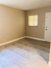 2615 Polk St in Hollywood, FL - Building Photo - Building Photo