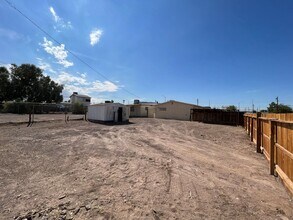 1344 Chestnut St in Henderson, NV - Building Photo - Building Photo