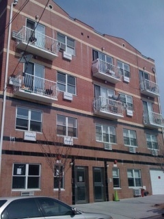 11007-11009 56th Ave in Corona, NY - Foto de edificio