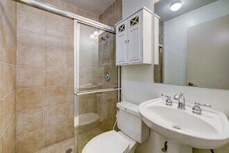 700 W Clay St in Houston, TX - Building Photo - Building Photo