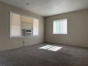 818-820 W 21st St in Merced, CA - Building Photo - Building Photo