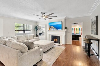 1679 Tampa Rd in Palm Harbor, FL - Building Photo - Building Photo