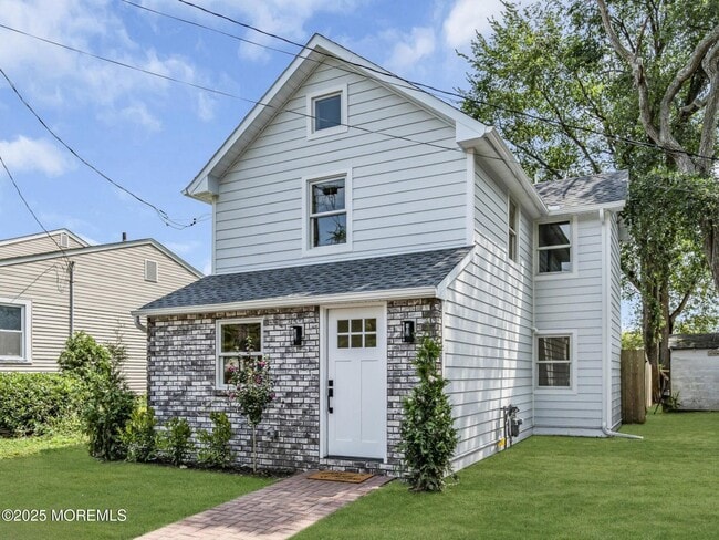 property at 1916 Campmeeting St