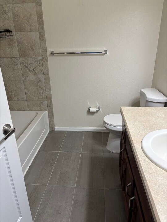 15460 Canyon Gulch Ln in Englewood, CO - Building Photo