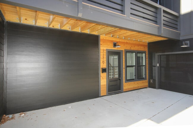 1110 Greenleaf Ave in Charlotte, NC - Building Photo - Building Photo