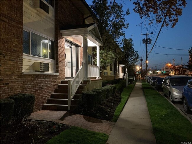 property at 721 Willis Ave