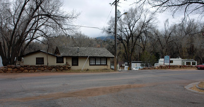 El Paso Mobile Home Community in Manitou Springs, CO - Building Photo - Building Photo