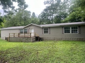18970 County Rd 2323 in Whitehouse, TX - Building Photo