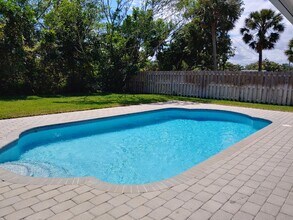 1180 SW 14th St in Boca Raton, FL - Building Photo - Building Photo