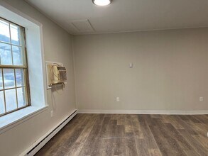 113 Market St in Newport, PA - Building Photo - Building Photo