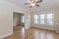 4874 N Ashland Ave, Unit 48773S in Chicago, IL - Building Photo - Building Photo