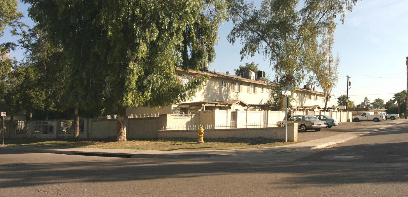 Casa Blanca Villa in Phoenix, AZ - Foto de edificio