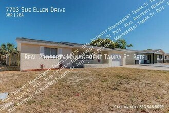 7703 Sue Ellen Dr in Port Richey, FL - Building Photo - Building Photo